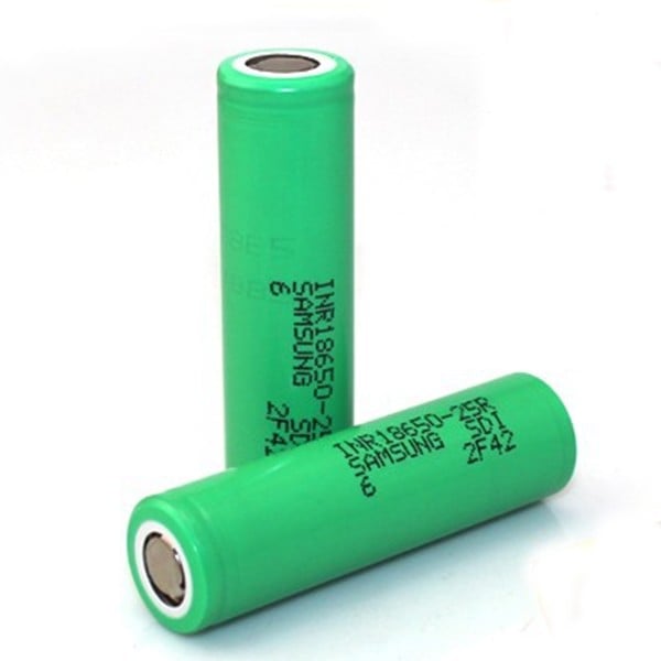 Batterie Efest e cigarette IMR 18650 3000 mAh x2